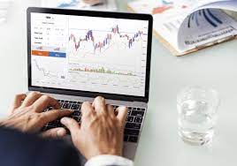 How Expert Patent Lawyers Help Businesses Secure Innovation and Propel Growth